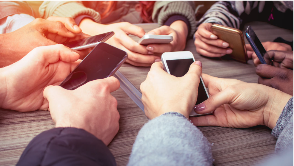 Replika Cep Telefonu Nedir?